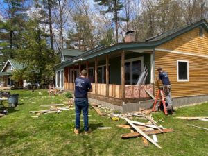porch-addition-commonwealth-construction